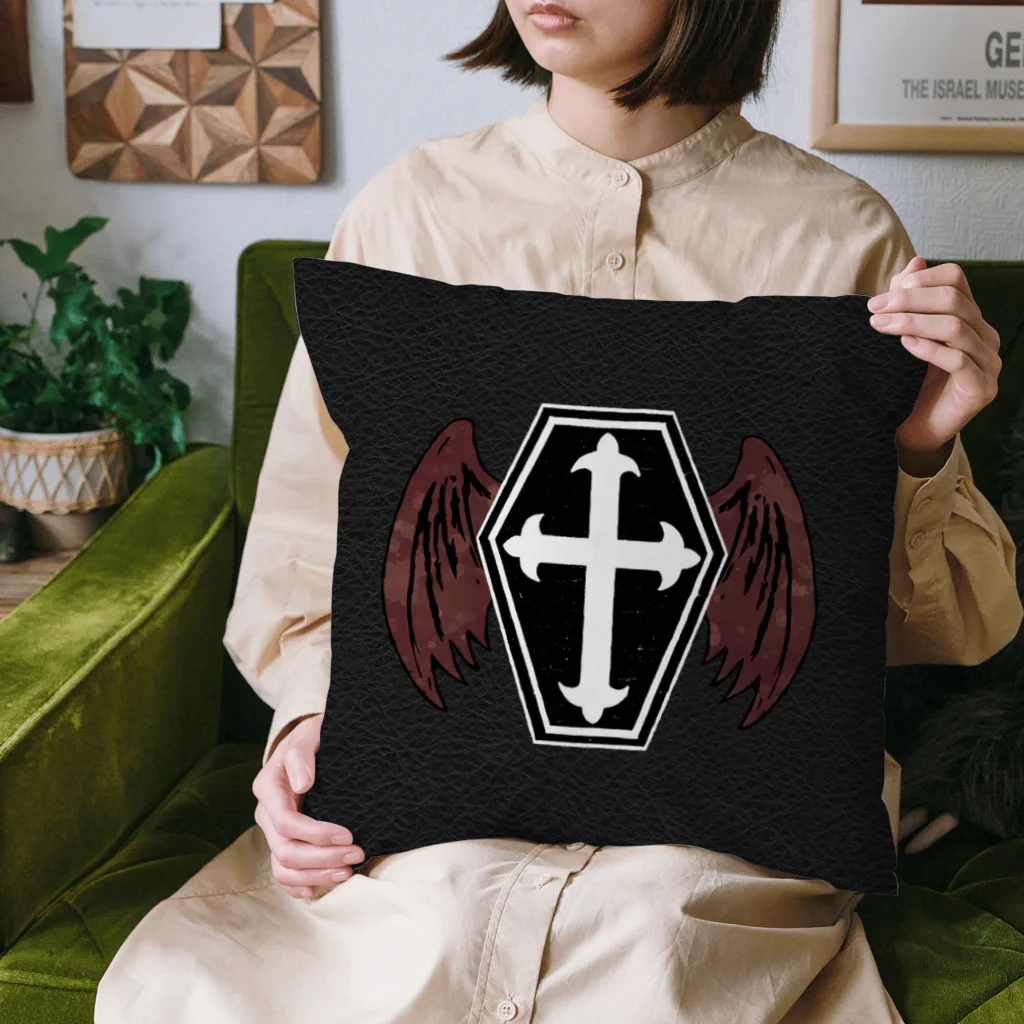 FAN-TANのWing Coffin Cushion