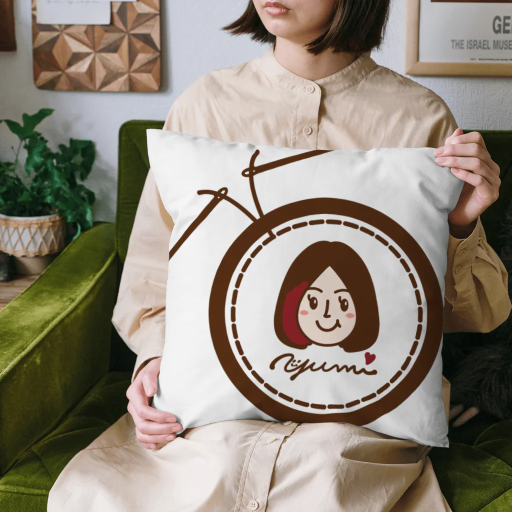 万枚ちゃんのパクパクの奥さん Cushion