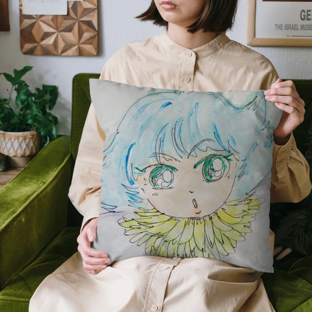 フクロウ魔女工藤みみのミミズクの化身『まった凛子』登場 Cushion