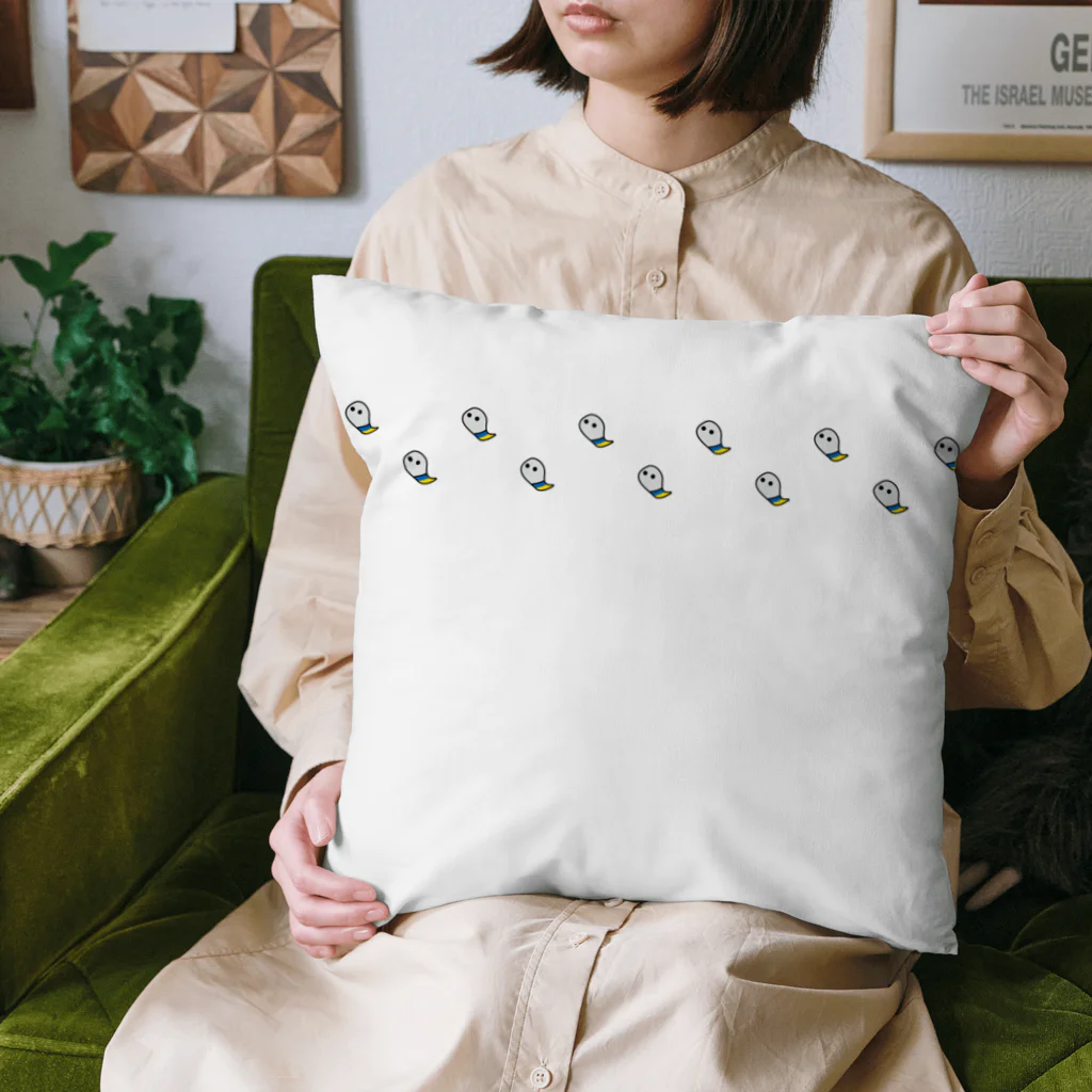 ヨープキャンが気になったの並んだキーウの幽霊 Cushion