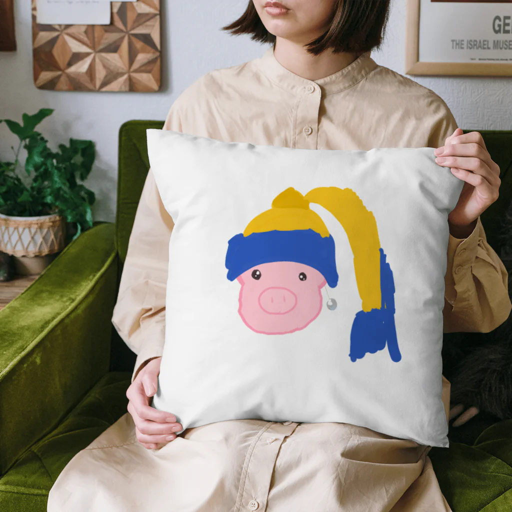 るんるんこぶたの真珠の耳飾りの少女をまねしたぶた Cushion