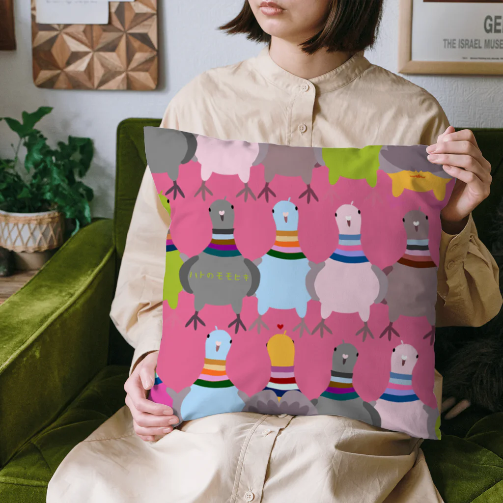 ハトのモモヒキのハトのモモヒキ Cushion