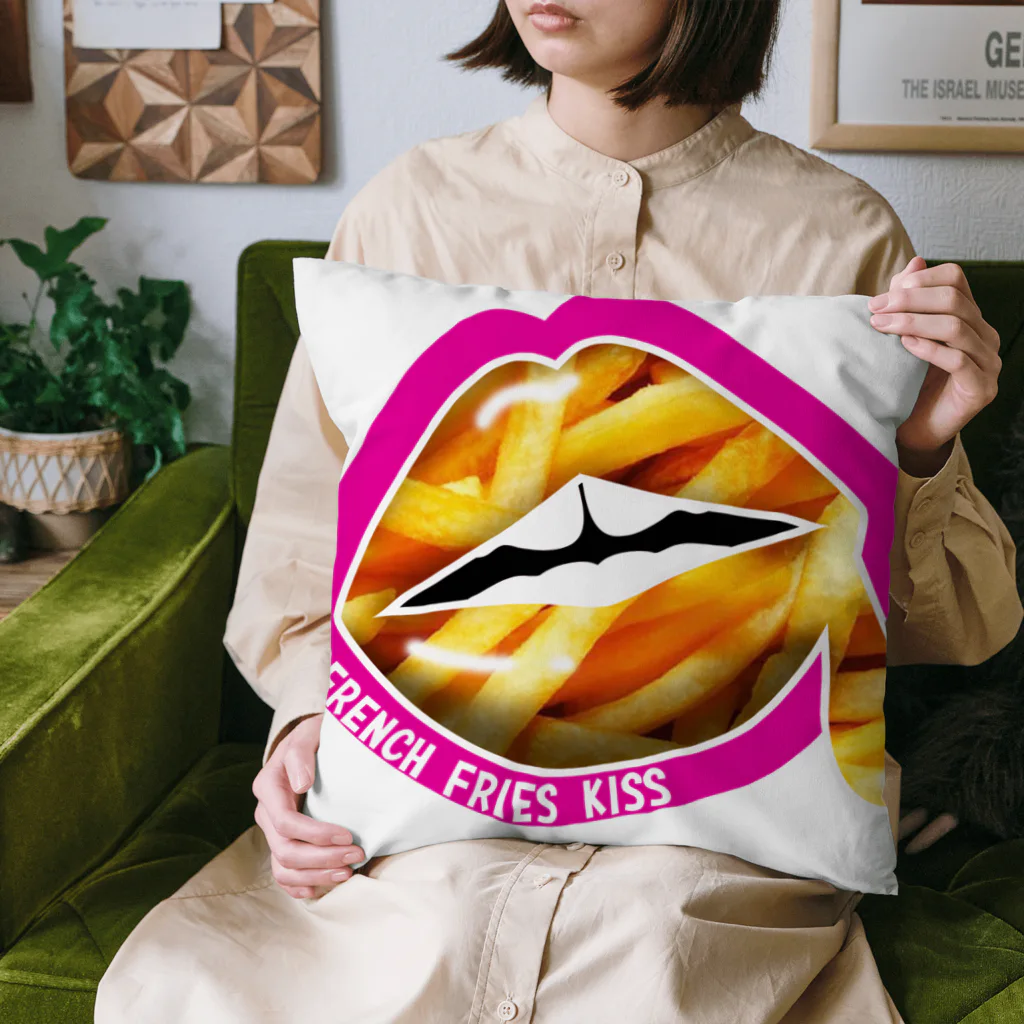 daddy-s_junkfoodsのFRENCH FRIES KISS - PINK Cushion