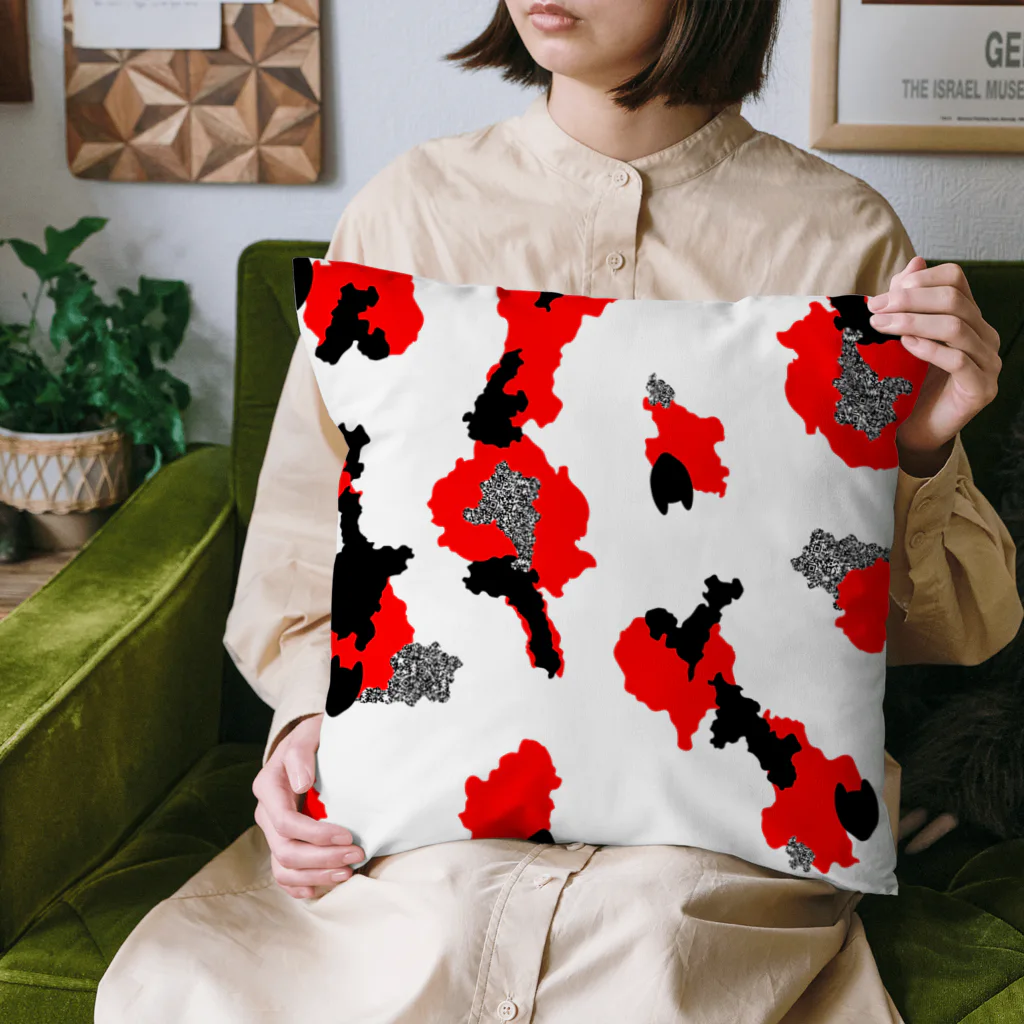 着物モッズショップの【狐三色】着物モッズデザインズ Cushion