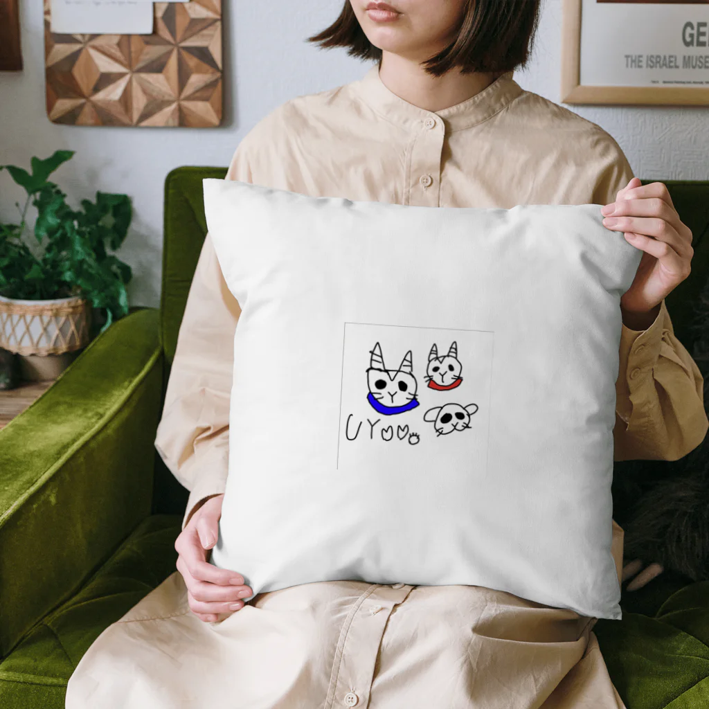 小さなウサギと小さなヤギのUSAが作りました Cushion