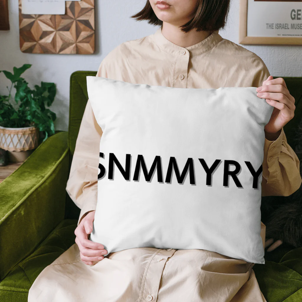 投資家スケーター a.k.a 誰も討たずに下剋上🏕のSNMMYRYボックスロゴ　パターンA Cushion