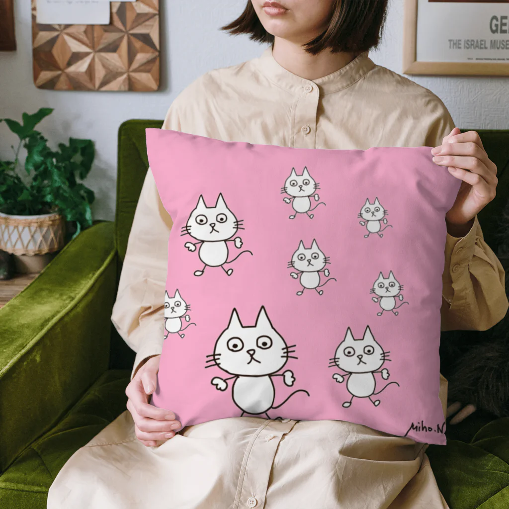 MIe-styleのドタバタみぃにゃんピンク Cushion