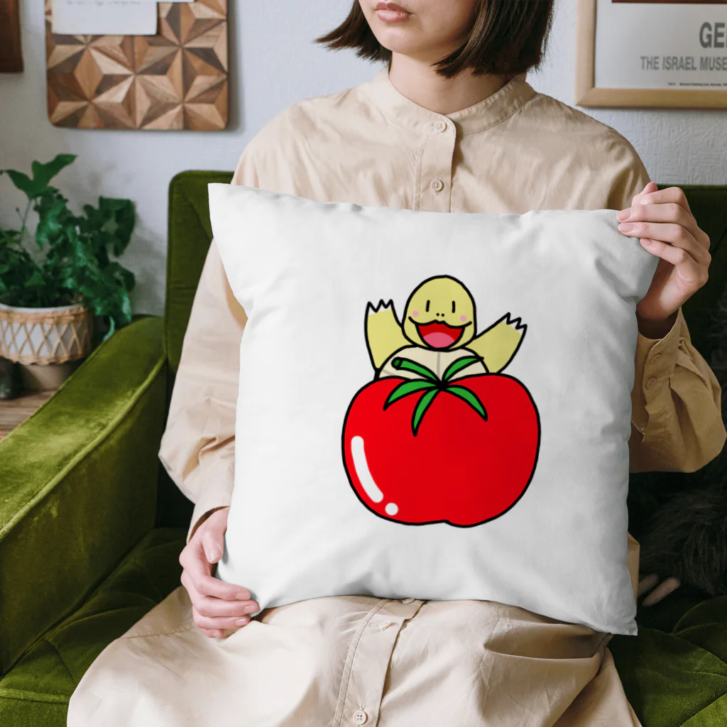 むっちのトマト大好きぺんちゃん Cushion