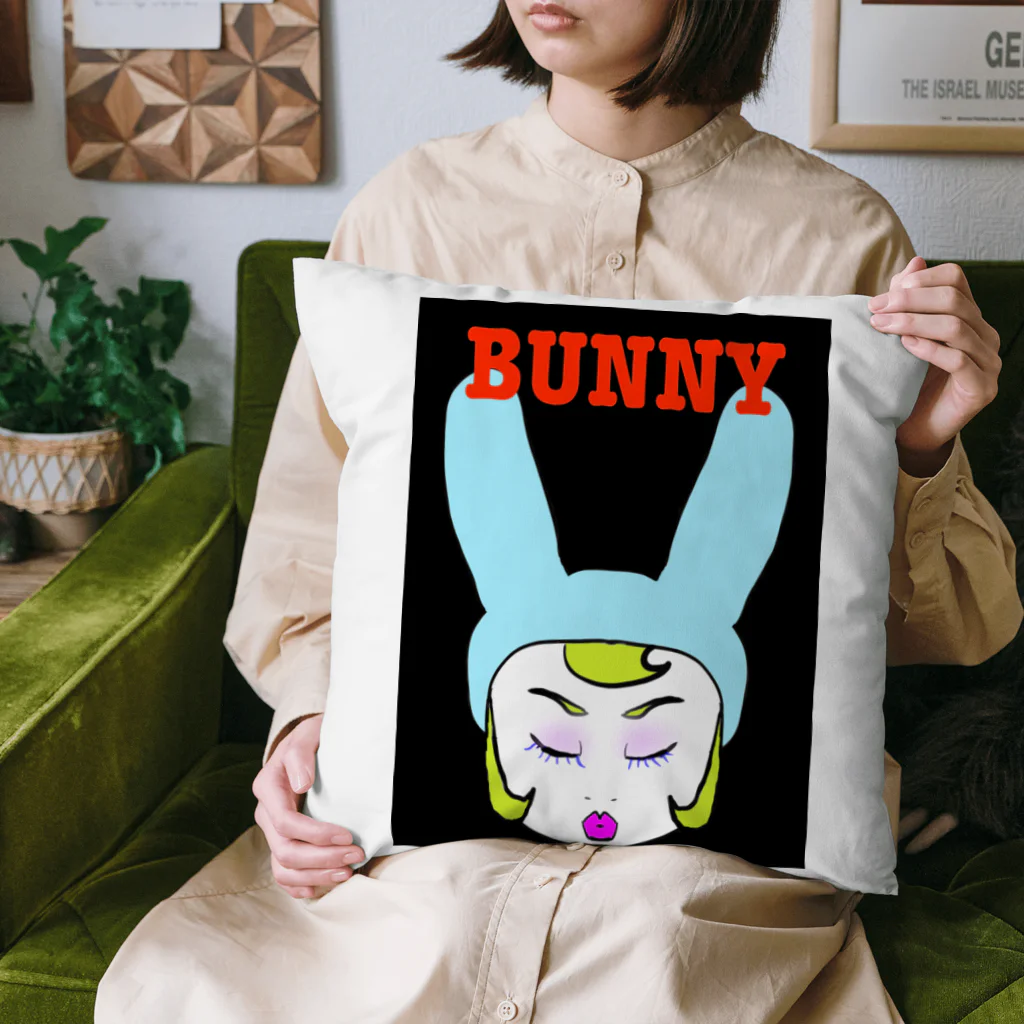 mamo〜のBunny girl クッション