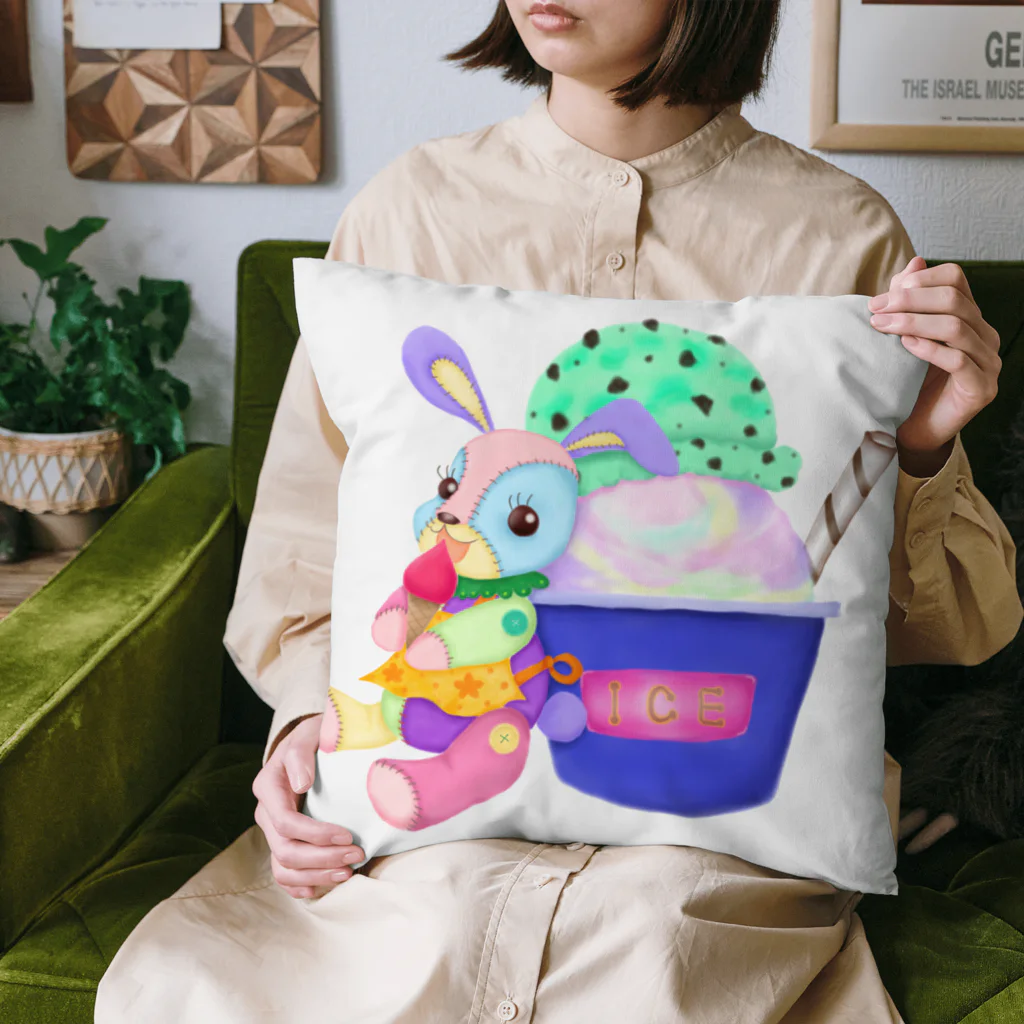 サブカルビジネスセンター尼崎のウサギとアイス Cushion