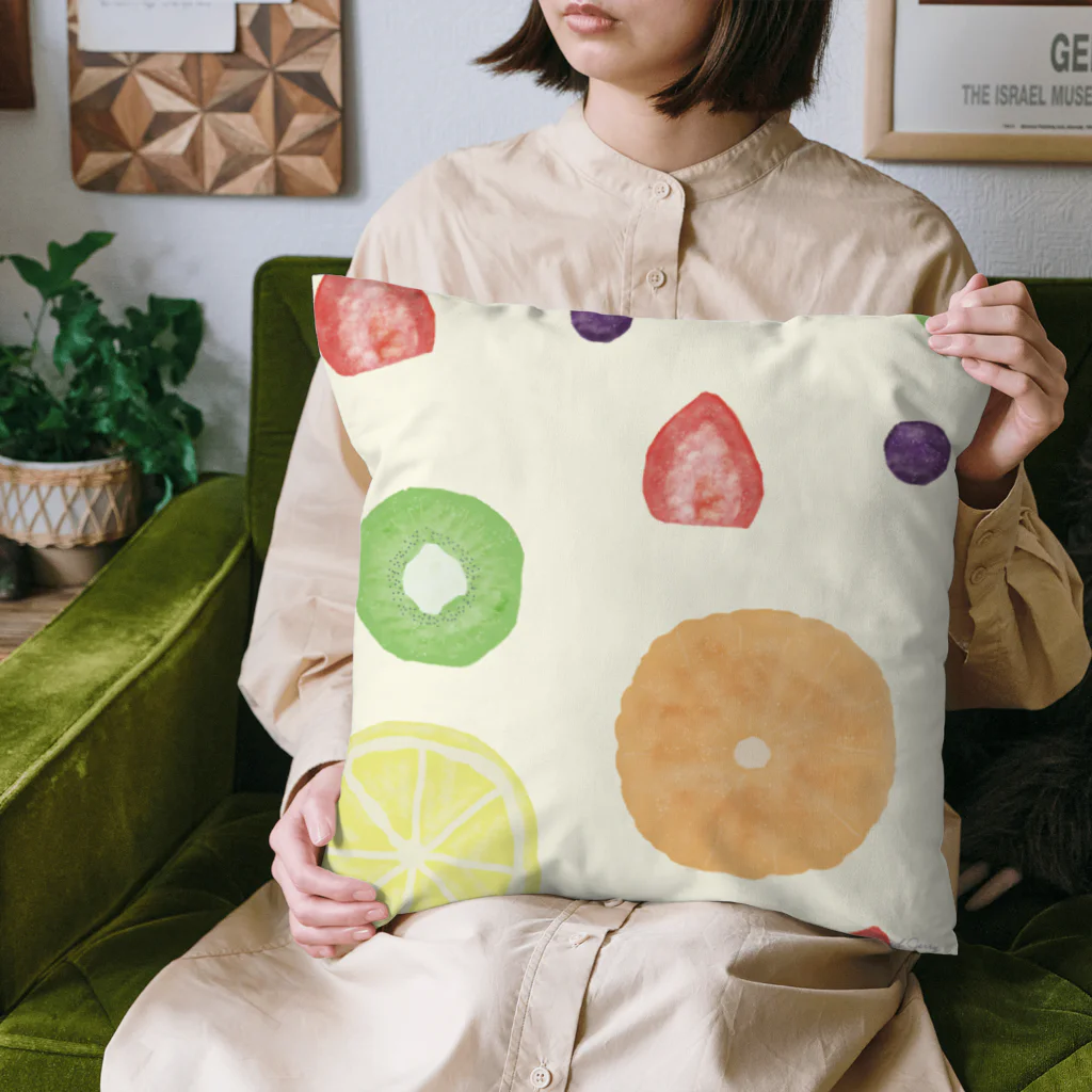 Peach and Jerryのfruit Cushion