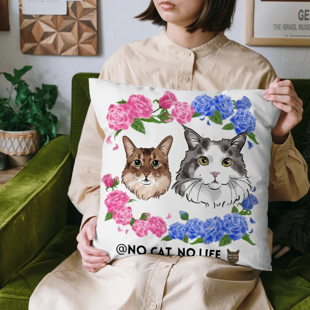 猫のイラスト屋さんのcedi escudo Cushion