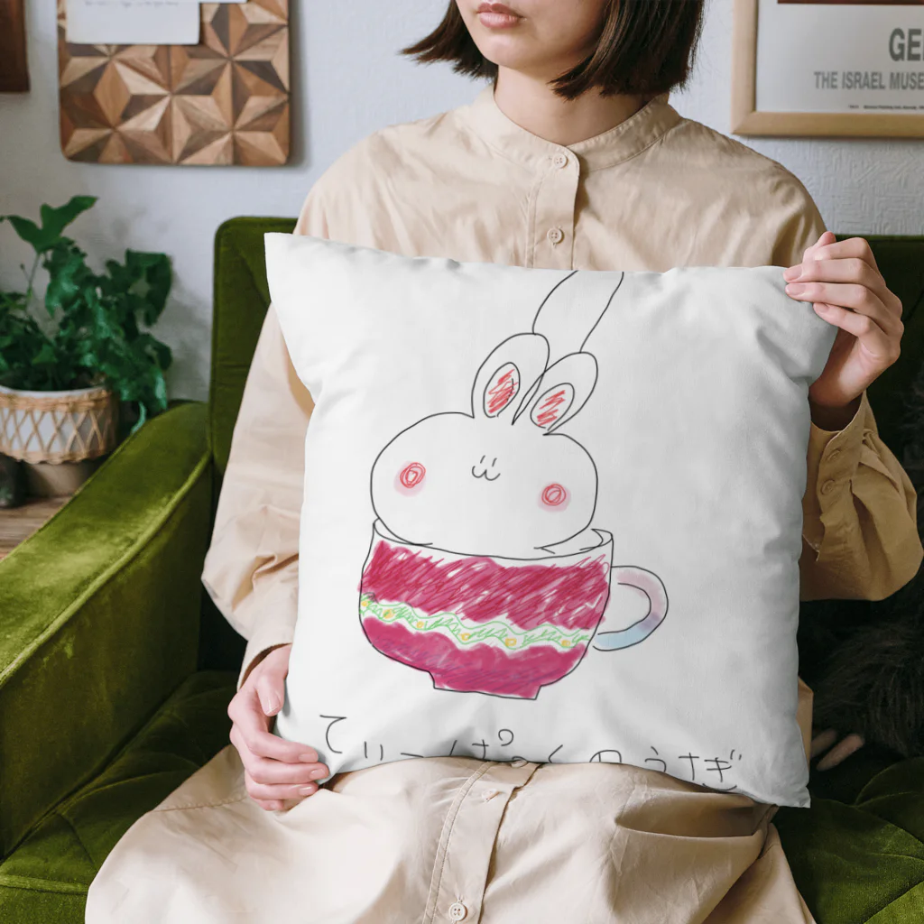 イドミィショップのティーパックになったうさぎ Cushion