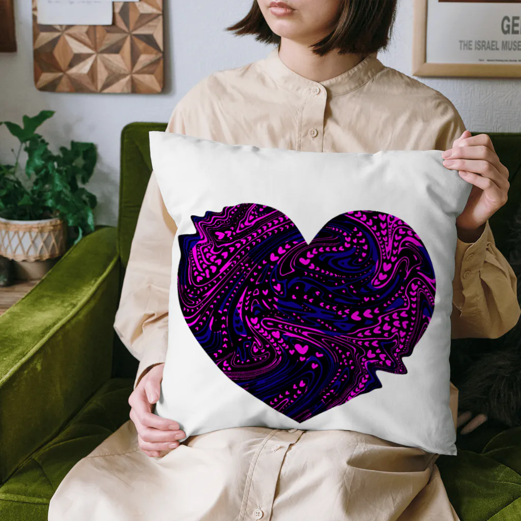 METEORの歪み気味LOVING Cushion