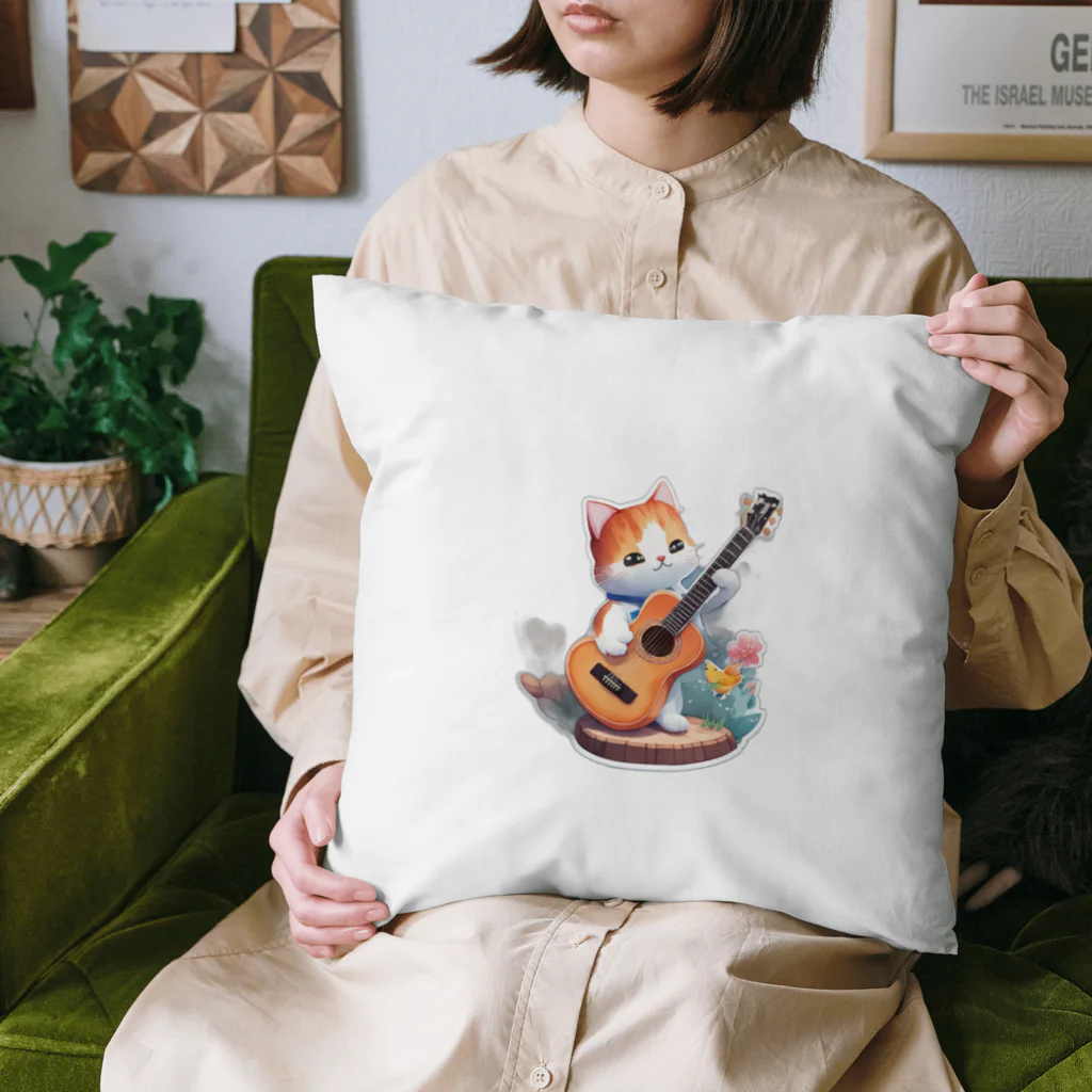 dolphineのギターを弾く可愛い猫 Cushion