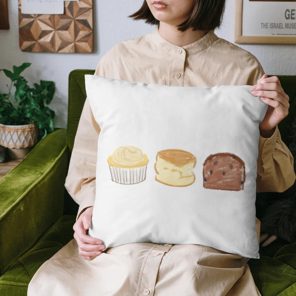 ゆきの絵です。の英国菓子 Cushion