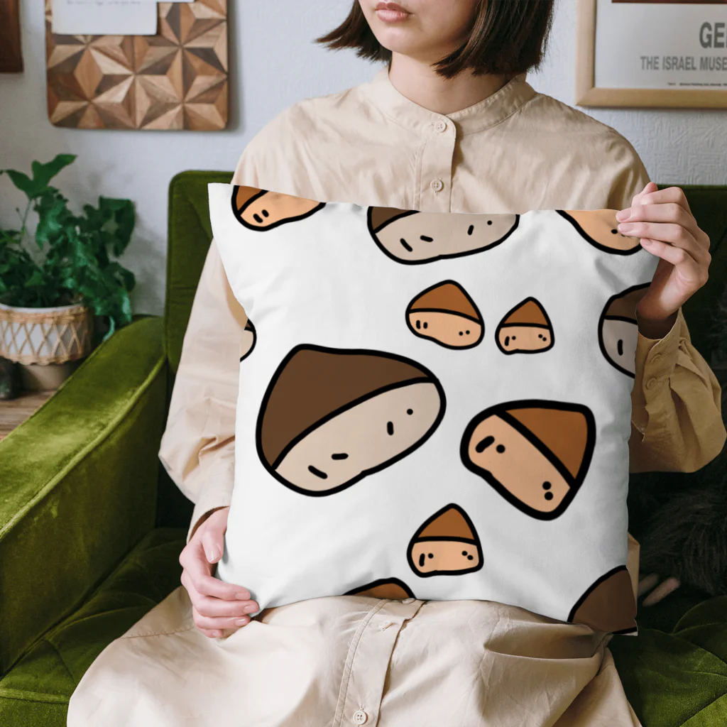 タカの栗大集合 Cushion