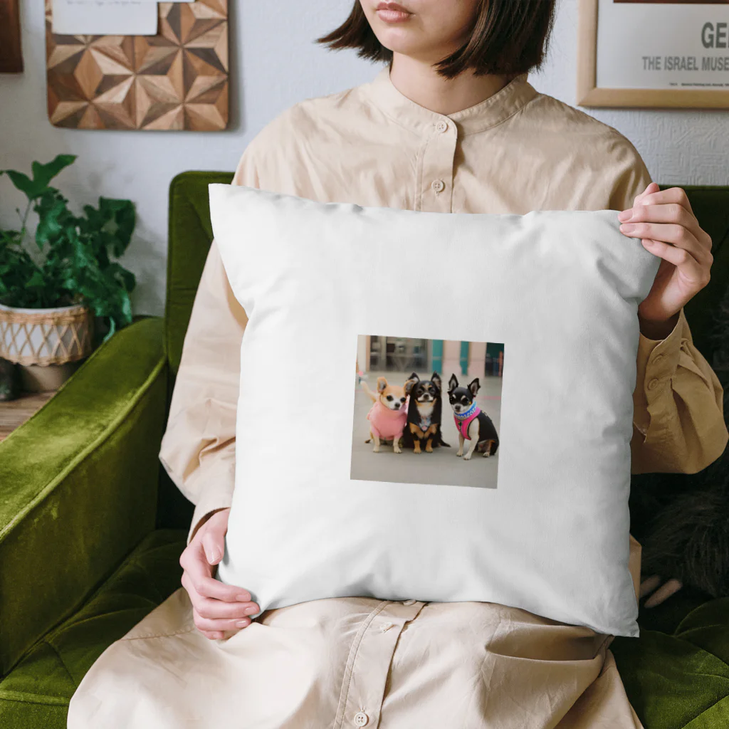 チワワ愛好家ショップのラブリーナチワワトリオの冒険 Cushion