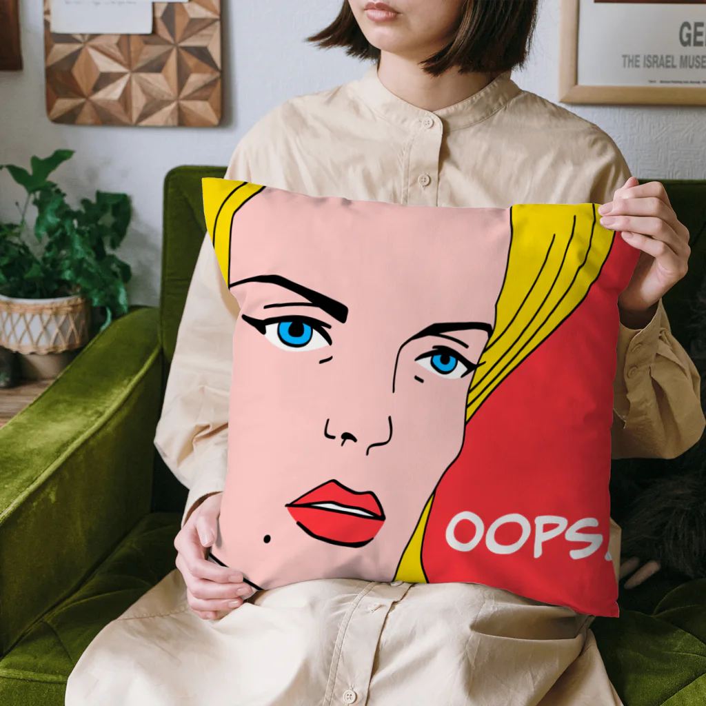 カケハタ屋さんのOOPS.. Cushion