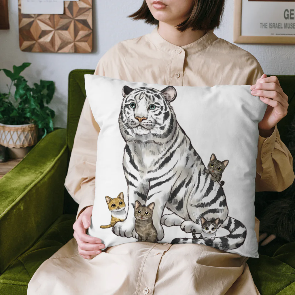 縁-yukari-の虎の威を借る猫たち Cushion