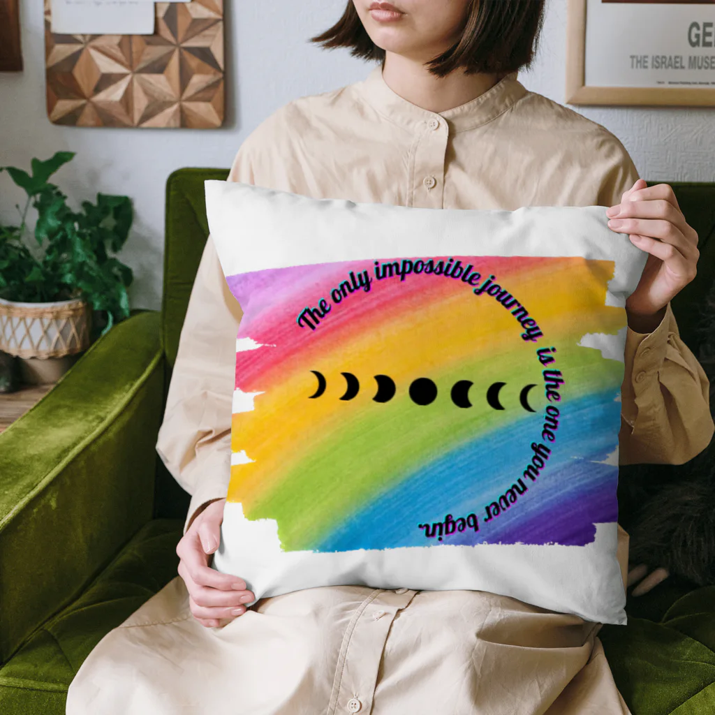  MIRACLE MOONの満ち欠ける月rainbow Cushion