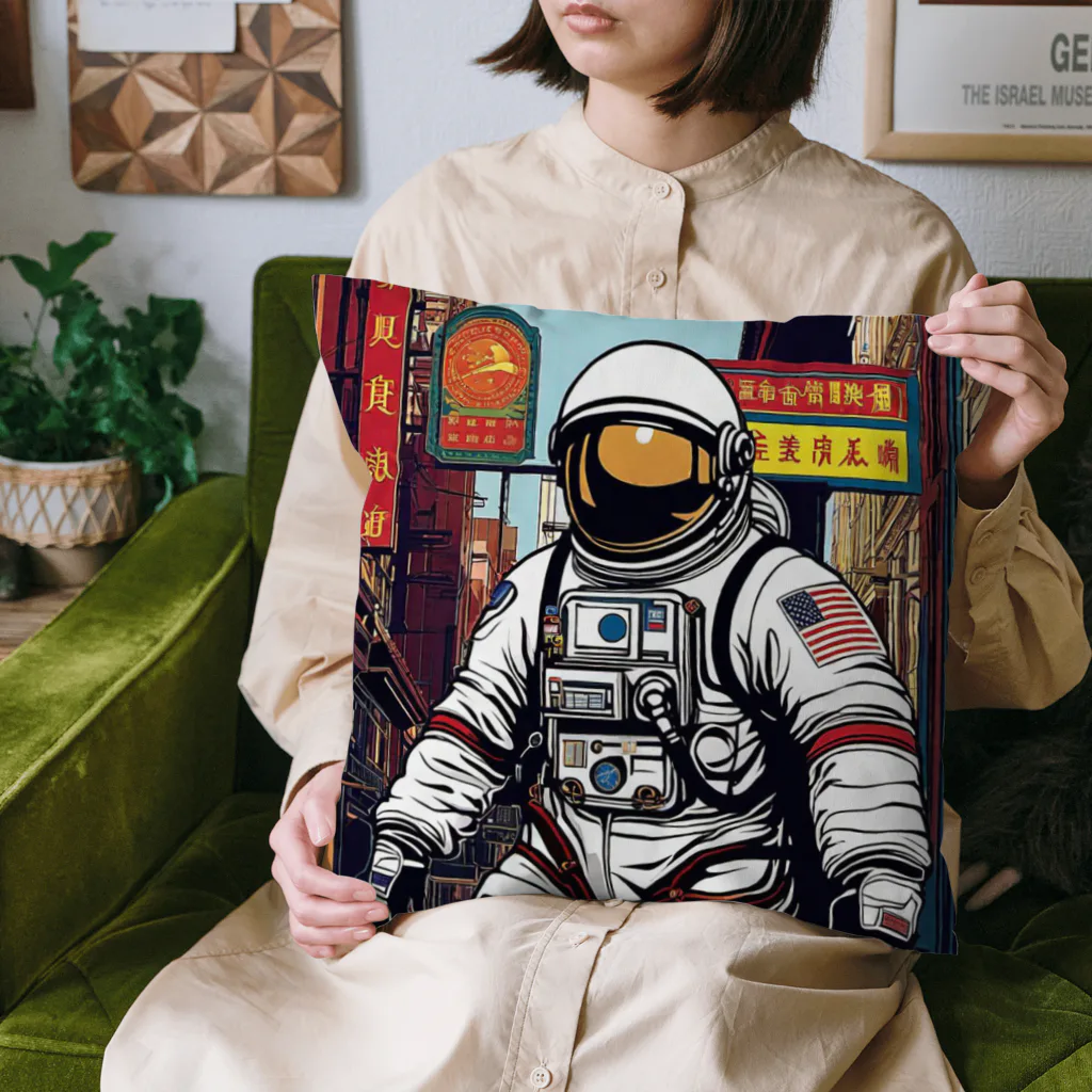 宇宙開発デザイン科の場違いコーディネート Cushion