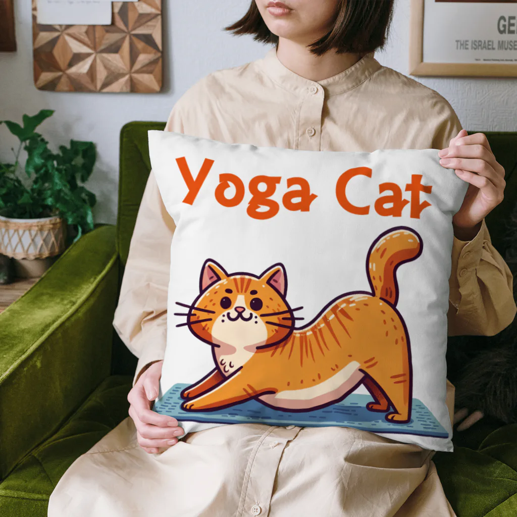 bravoadのヨガで猫のポーズ Cushion