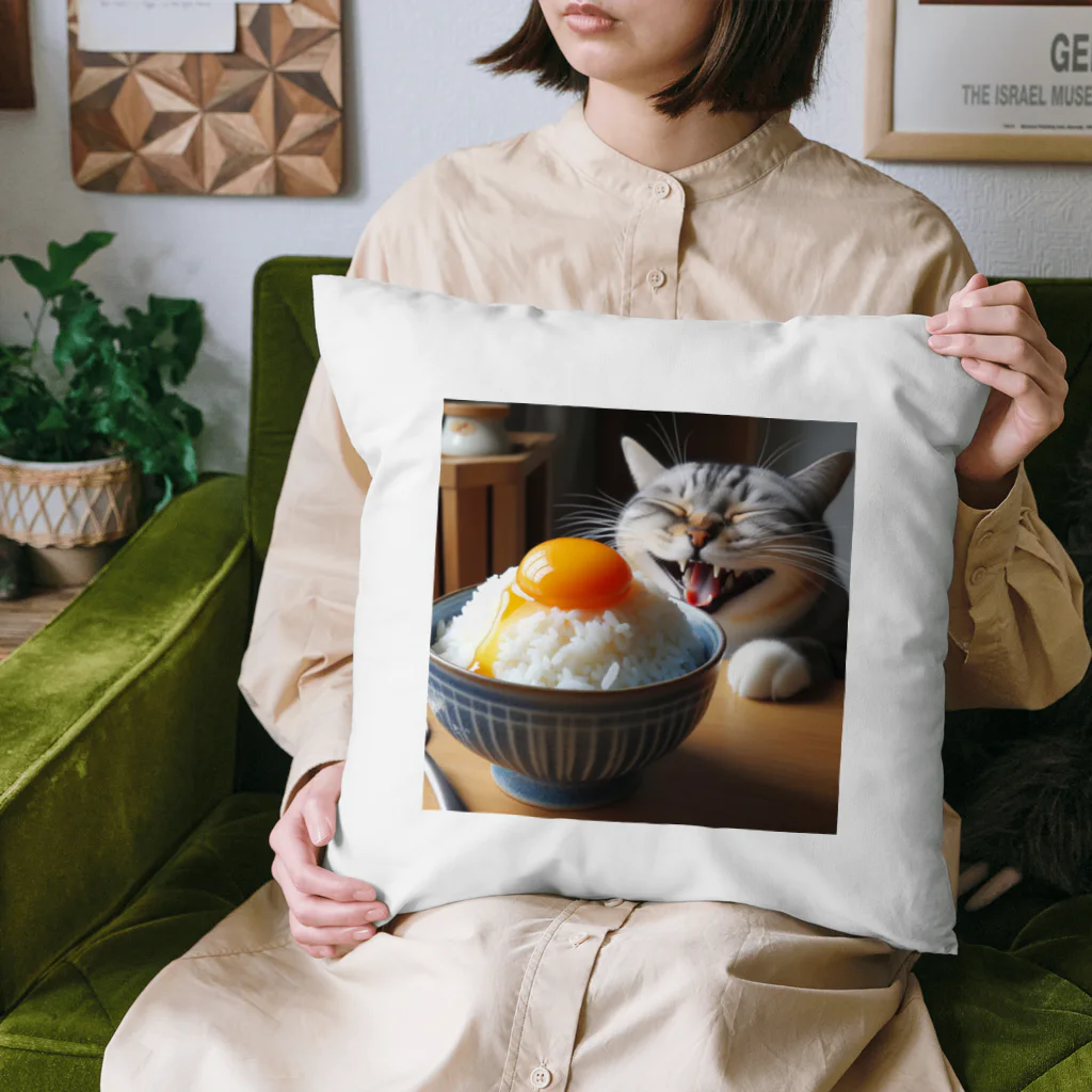 ねこ鉄道の卵かけご飯 Cushion