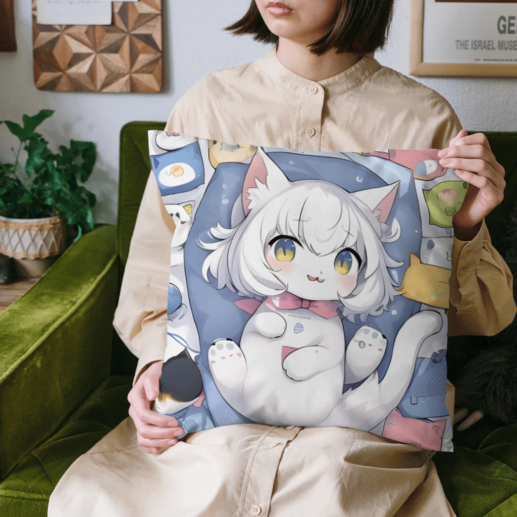 Moichi Designs Shop-2023の赤ちゃんネコタン Cushion