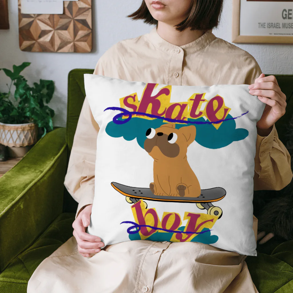 sloth_giraffeのスケートボードするワンコ Cushion