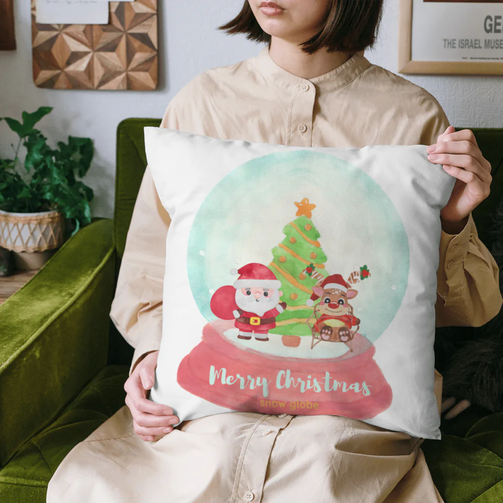 GLOBEのトナカイとサンタクロースのクリスマススノードーム Cushion