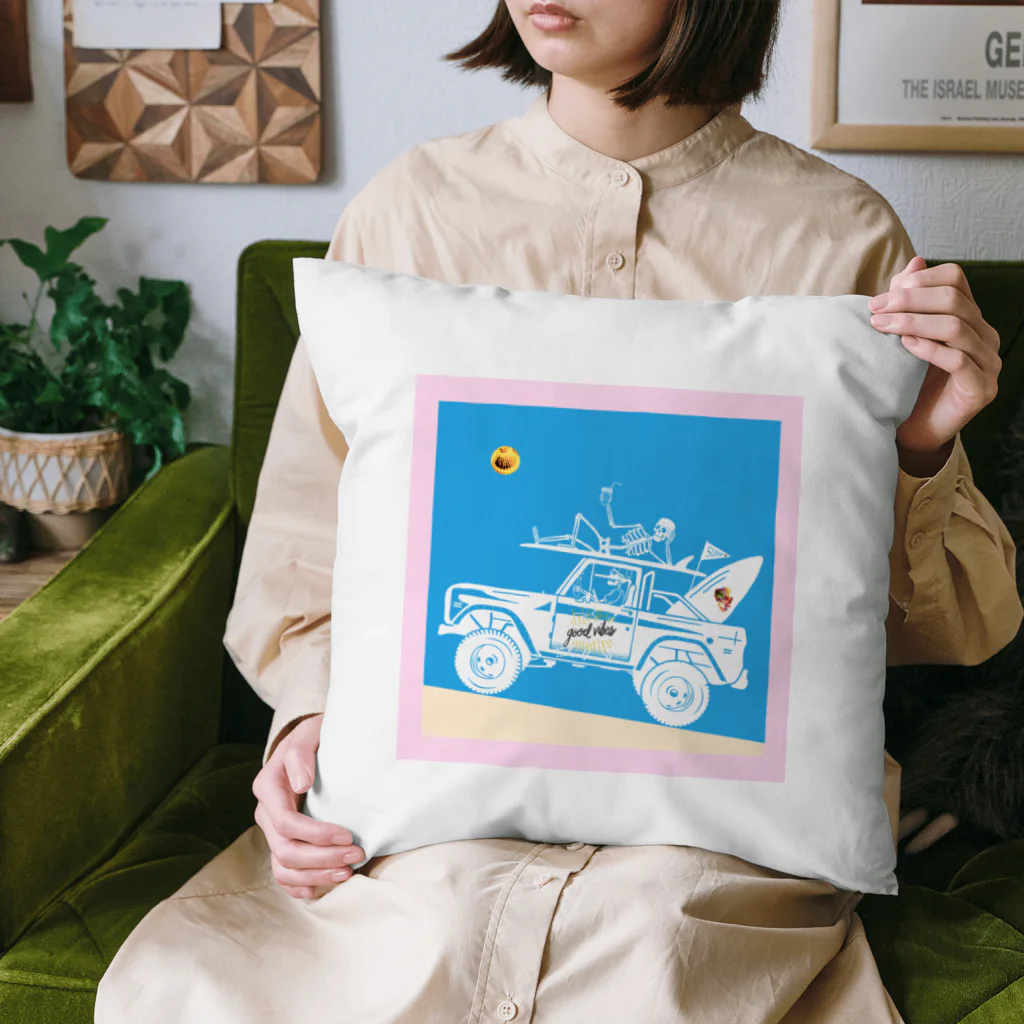 BobkachieeLennonのBEACH４ Cushion