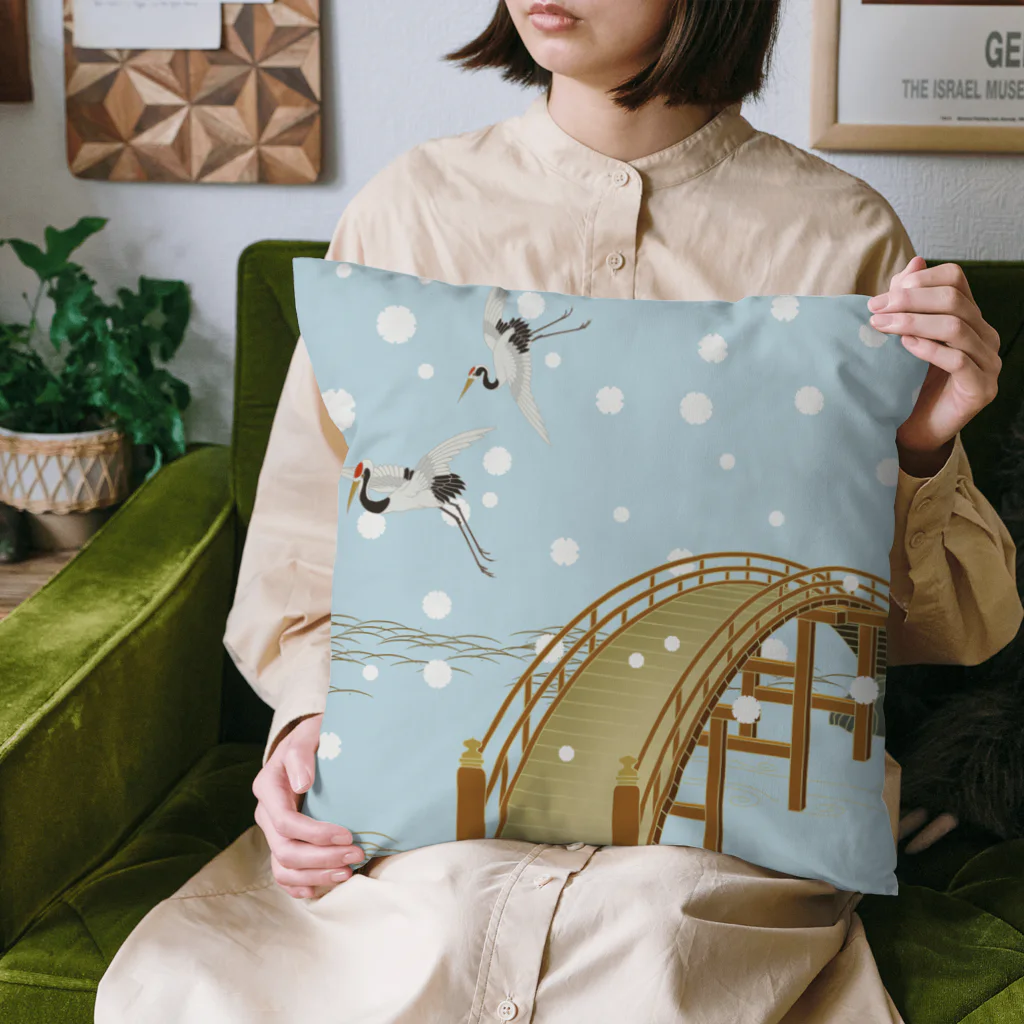 Musashi和柄Shop 【Japanese pattern】の鶴と雪クッション Cushion