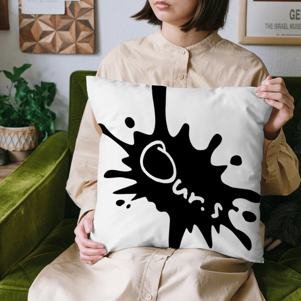 Our.s SUZURI店のOur.s とびちるビックインク風ロゴ Cushion