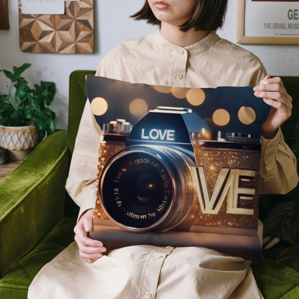 LOVEPOINTBOXのキラキラカメラ Cushion