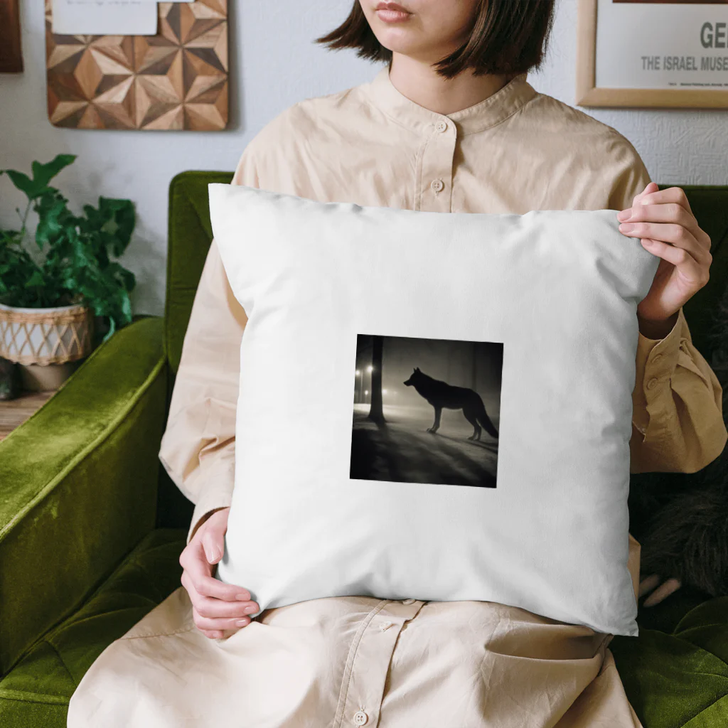 狼ショップの影の舞踏者 Cushion