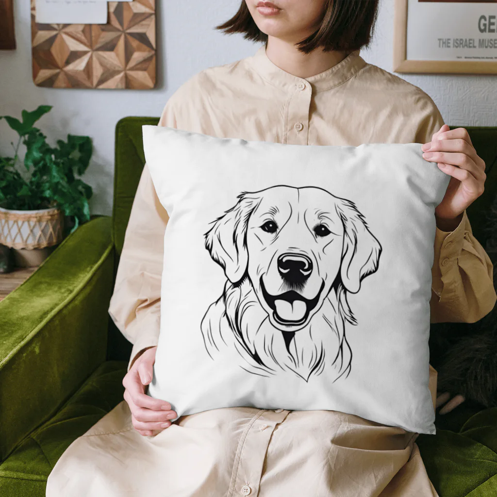 Matsue Hannaの笑顔のゴールデンレトリバー Cushion