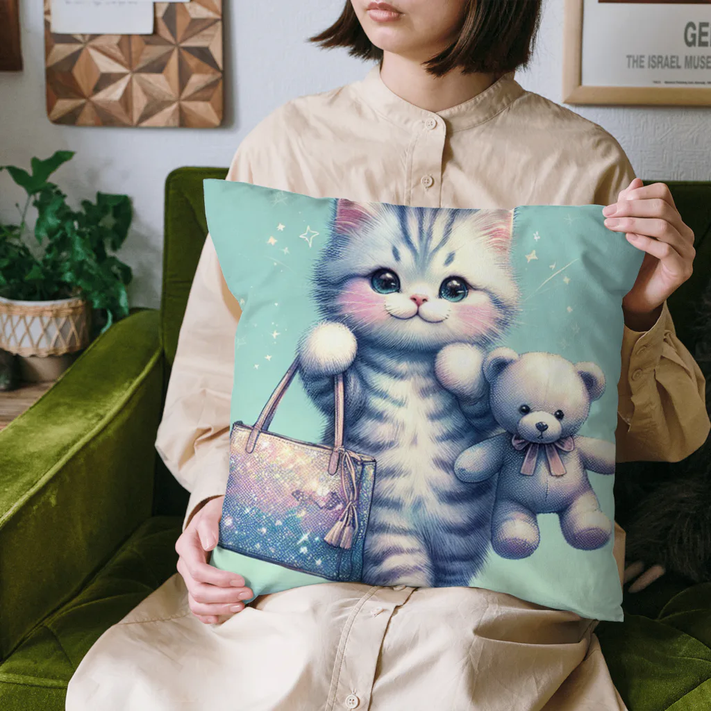 青りんごミュージアムのキャリアウーマン Cushion