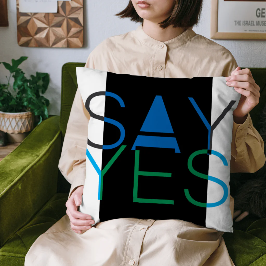 HugoDesignsのSay Yes! クッション