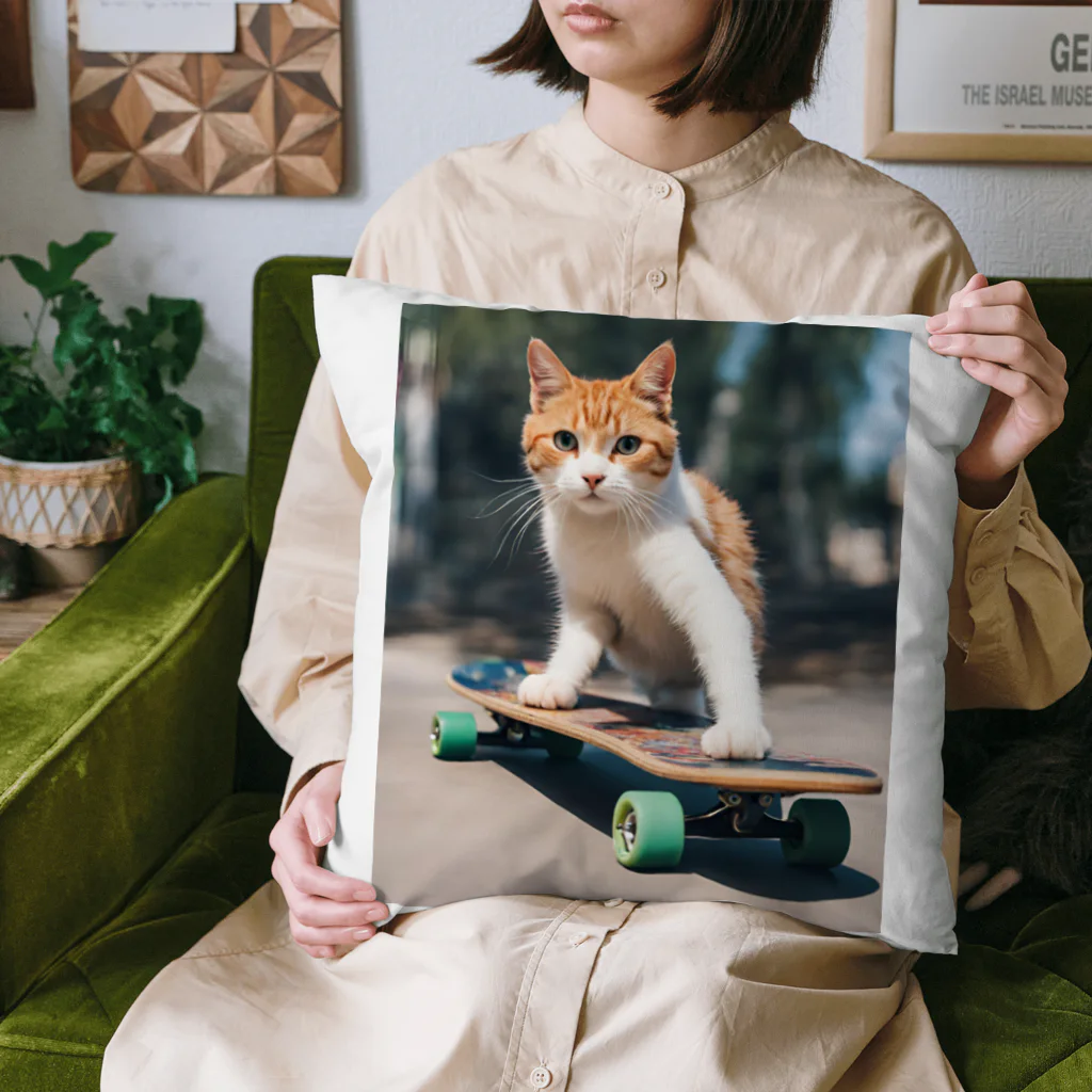 ゴーアップのa cat on the skateboard（スケボネコ） Cushion