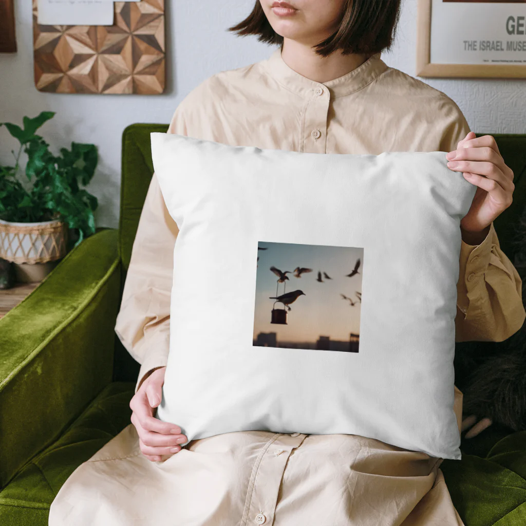 simaenaga234の夕方の鳥 Cushion