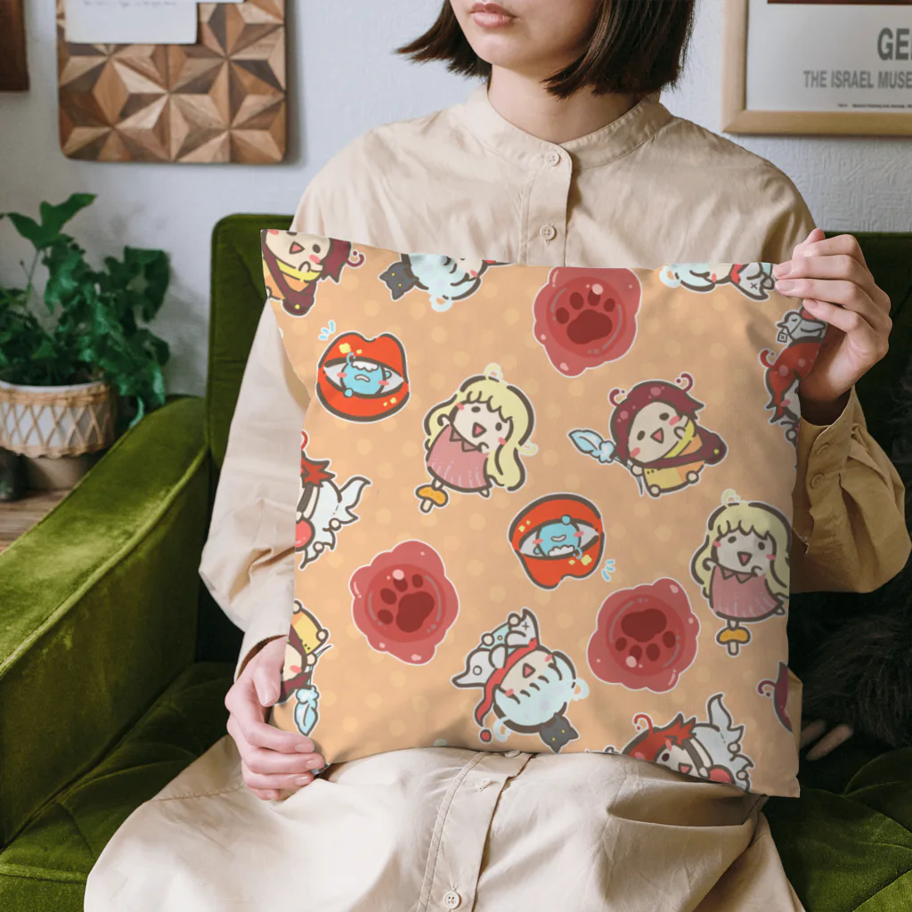 とけてるトランクわーるどのはわちゅ！はわちゅ！ Cushion