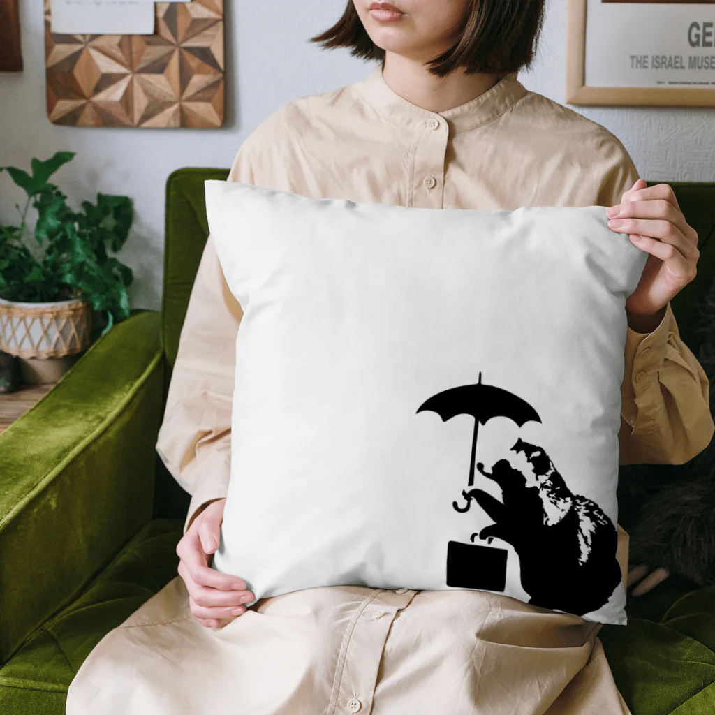 有限会社サイエンスファクトリーのUmbrella Tanuki Cushion