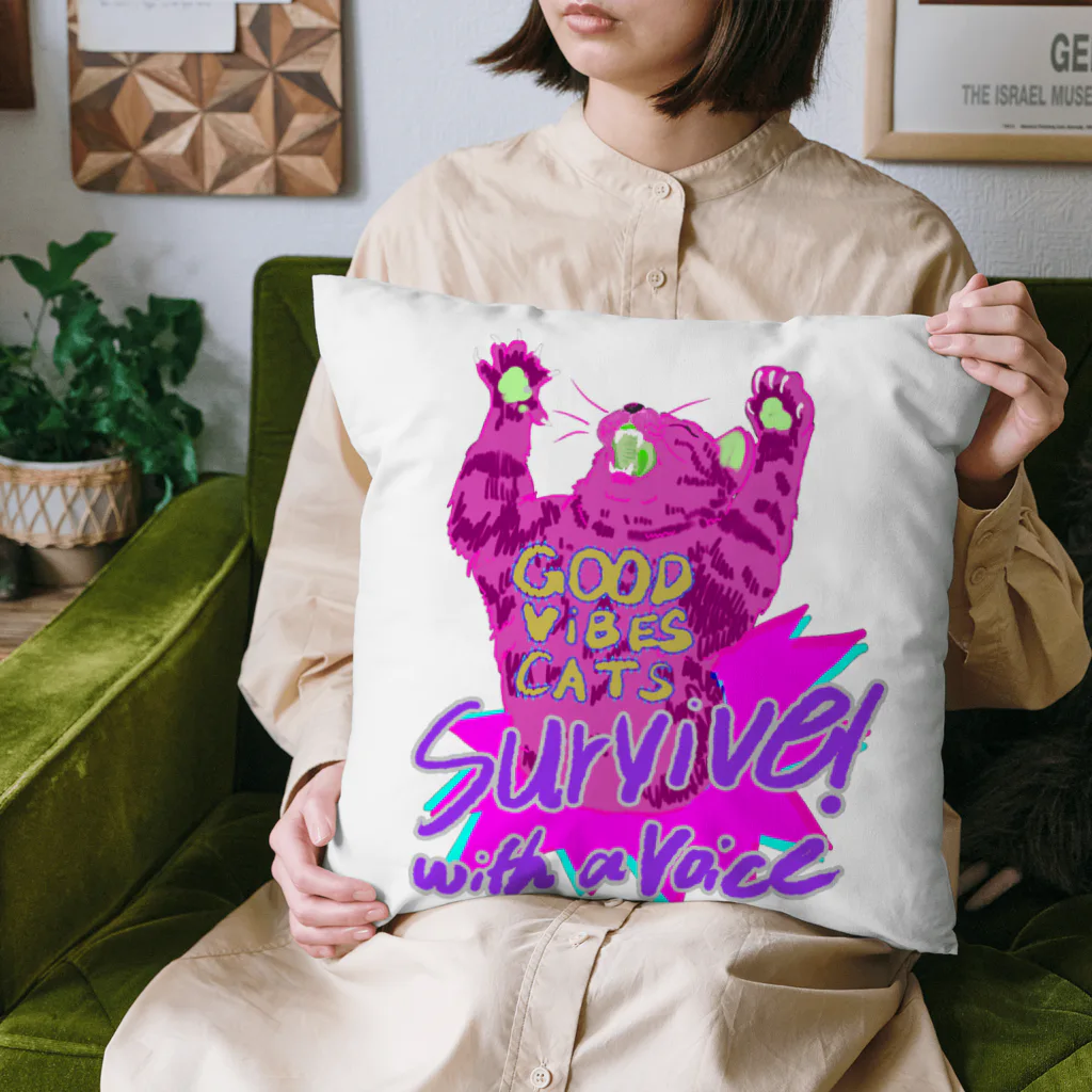 GOOD VIBES CATSの言いたいことがあるやつだけが生き残る Cushion