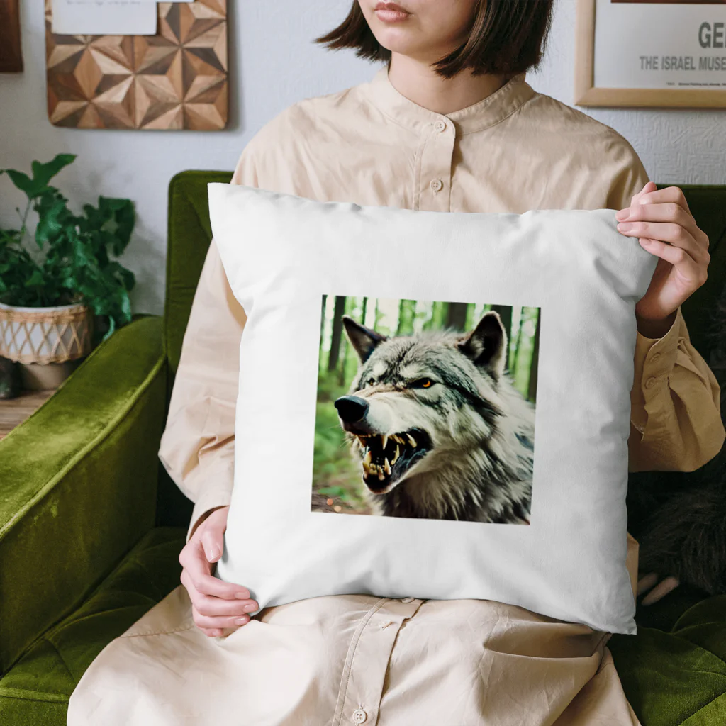 POINT MONEYのAngry wolf Cushion