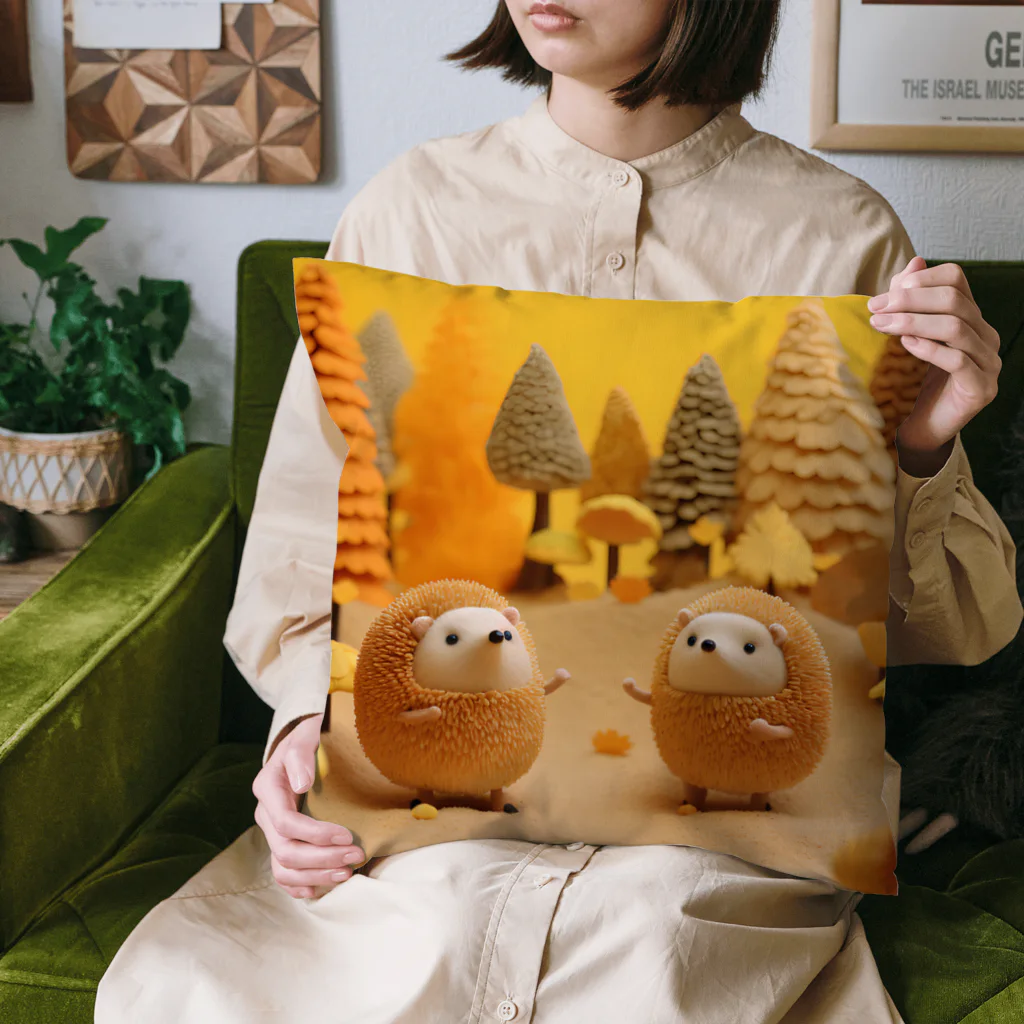 まみおデザインの紅葉の中のハリネズミくん Cushion