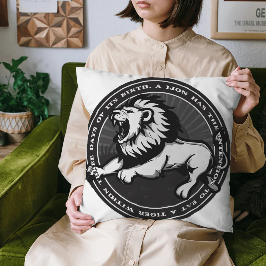 Ａ’ｚｗｏｒｋＳのLION IN A CIRCLE Cushion