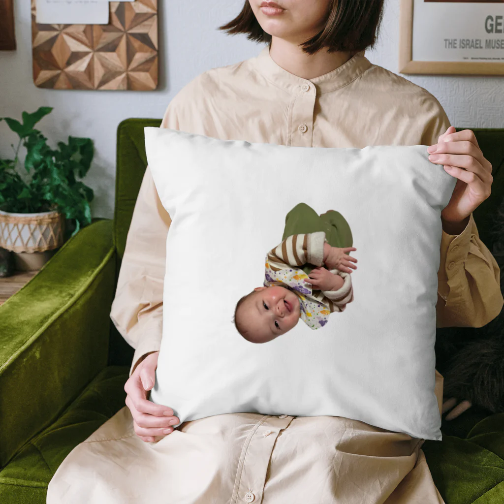 Itto_kawaiibabyのItto 赤ちゃん 産まれちゃったぁポーズ🥰 Cushion