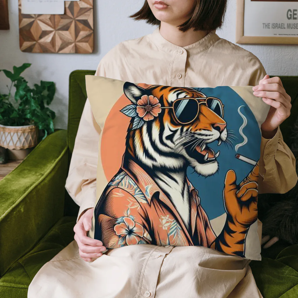 ビギニングストアのTIGER Cushion