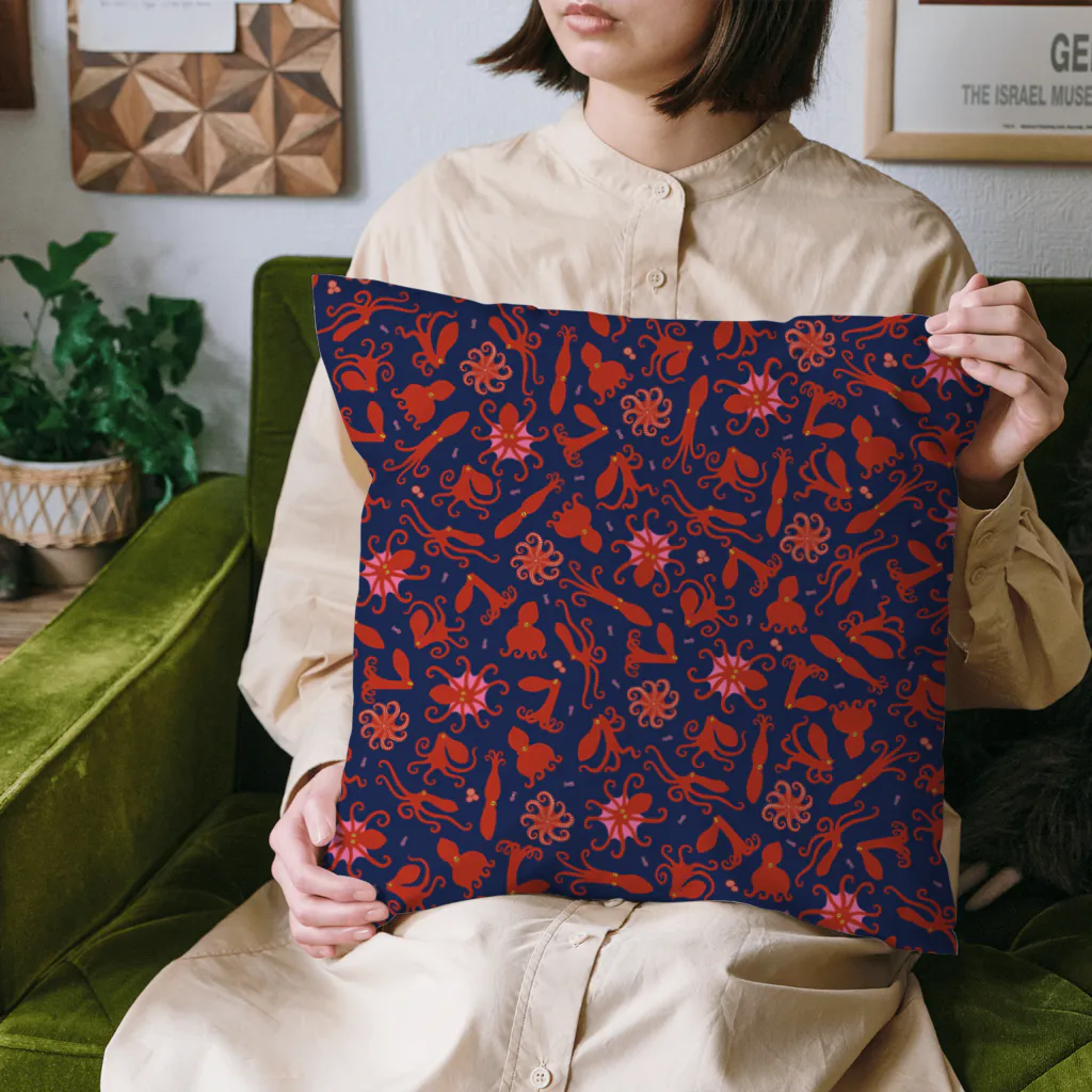 oba:obaの蛸がいっぱい Cushion